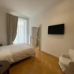 Napoliforever Elegant A Chiaia Centro דירה