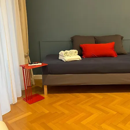 Napoliforever Elegant A Chiaia Centro נאפולי