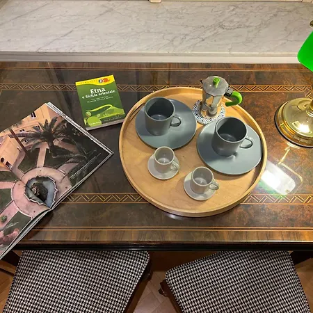 Napoliforever Elegant A Chiaia Centro Appartement