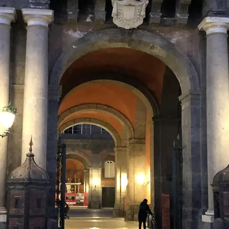 Appartement Napoliforever Elegant A Chiaia Centro