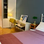 Apartamento Napoliforever Elegant A Chiaia Centro *